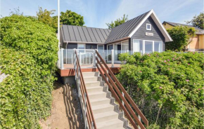 2 Bedroom Stunning Home In Bjert, Bjert Strand